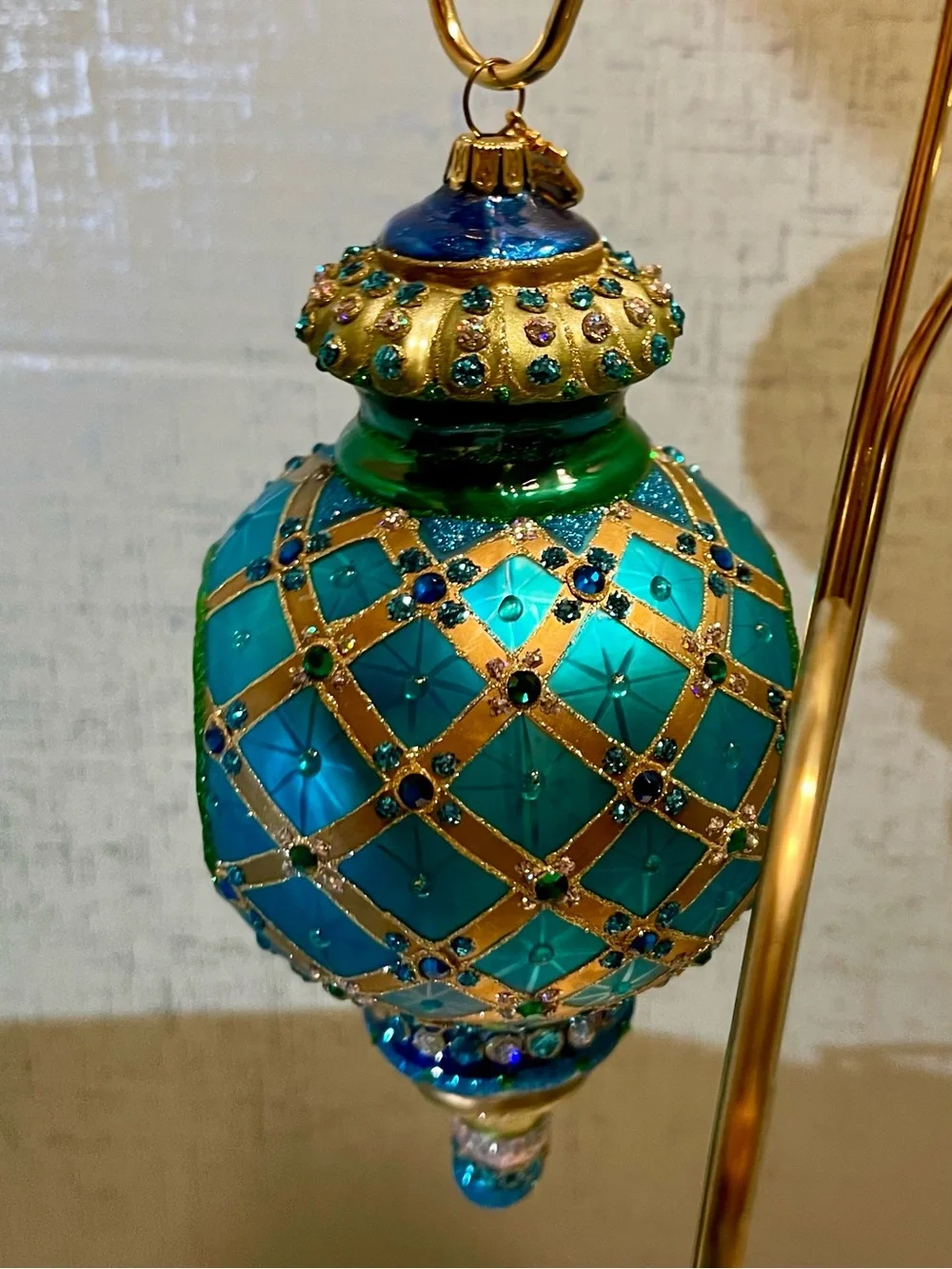 VINTAGE REED & BARTON EUROPEAN HANDCRAFTED Teal & Gold Glass Ornament RARE FIND